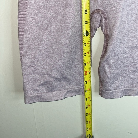 🍂Women’s Lilac gymshark FLEX CYCLING SHORTS! - Picture 4 of 8